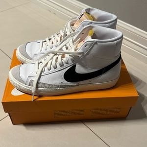 Nike Mid ‘77 Blazers